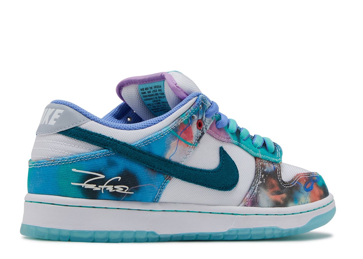 Futura Laboratories X Dunk Low SB "Bleached Aqua" | MrSneaker