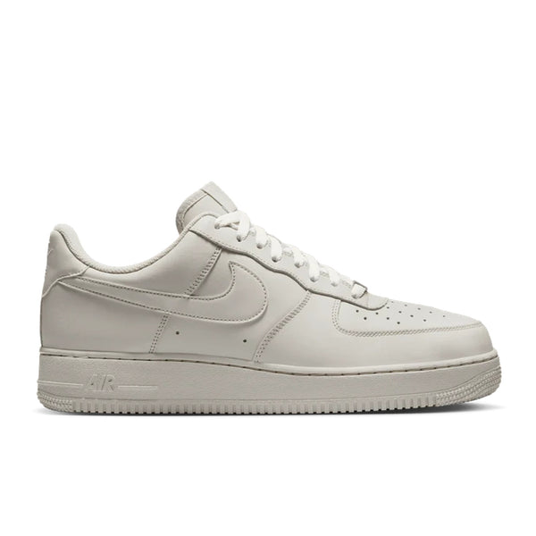 Air Force 1 ’07 'Light Bone Metallic Silver'