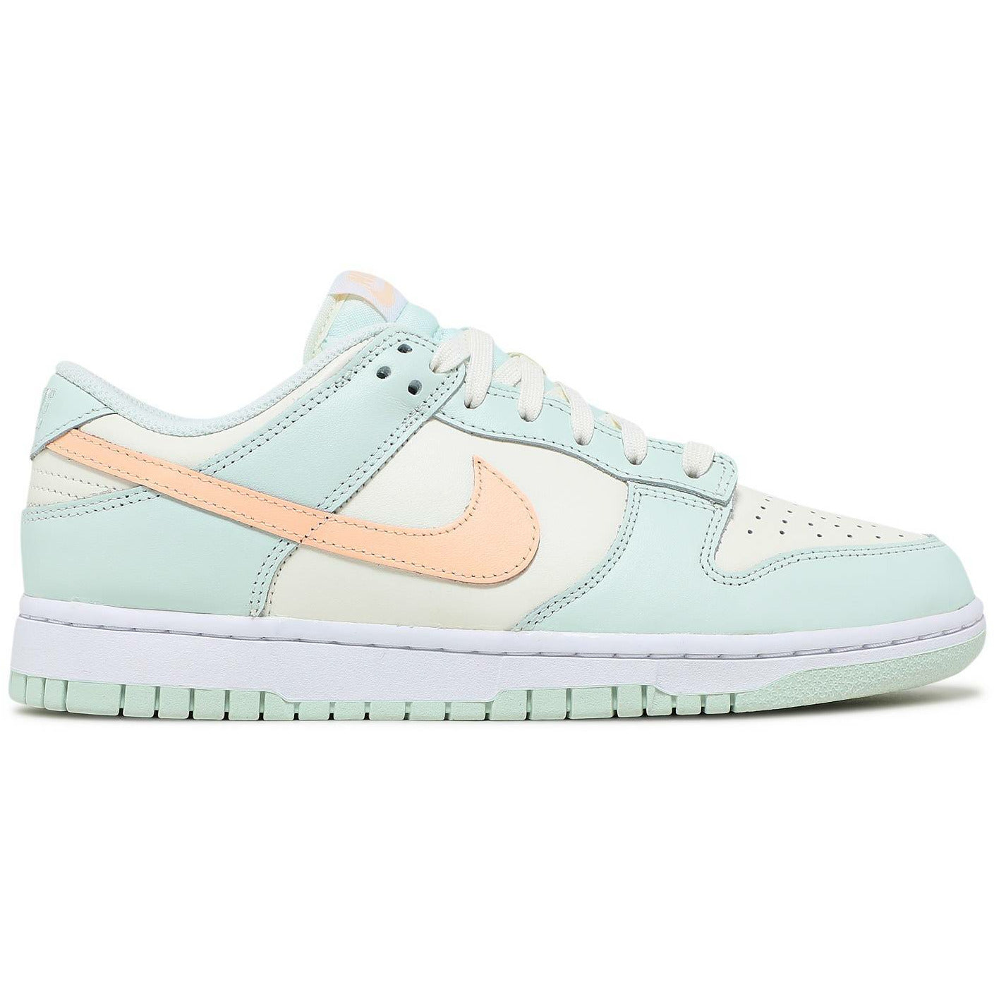 Dunk Low "Barely Green" (Wmns) (2021) | MrSneaker