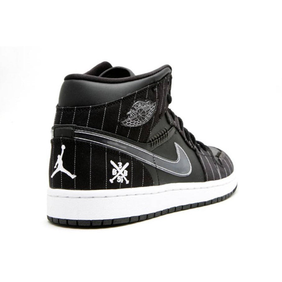 Air Jordan 1 Retro "Barons Away" (2008) | MrSneaker