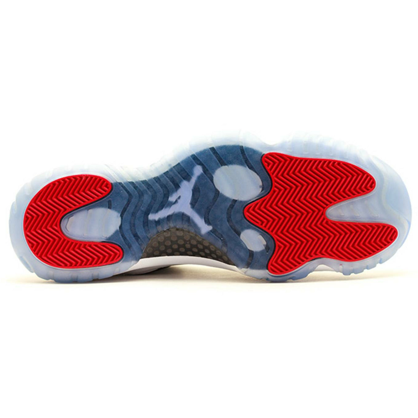 Air Jordan 11 Retro Low "Tuxedo" (2013) | MrSneaker