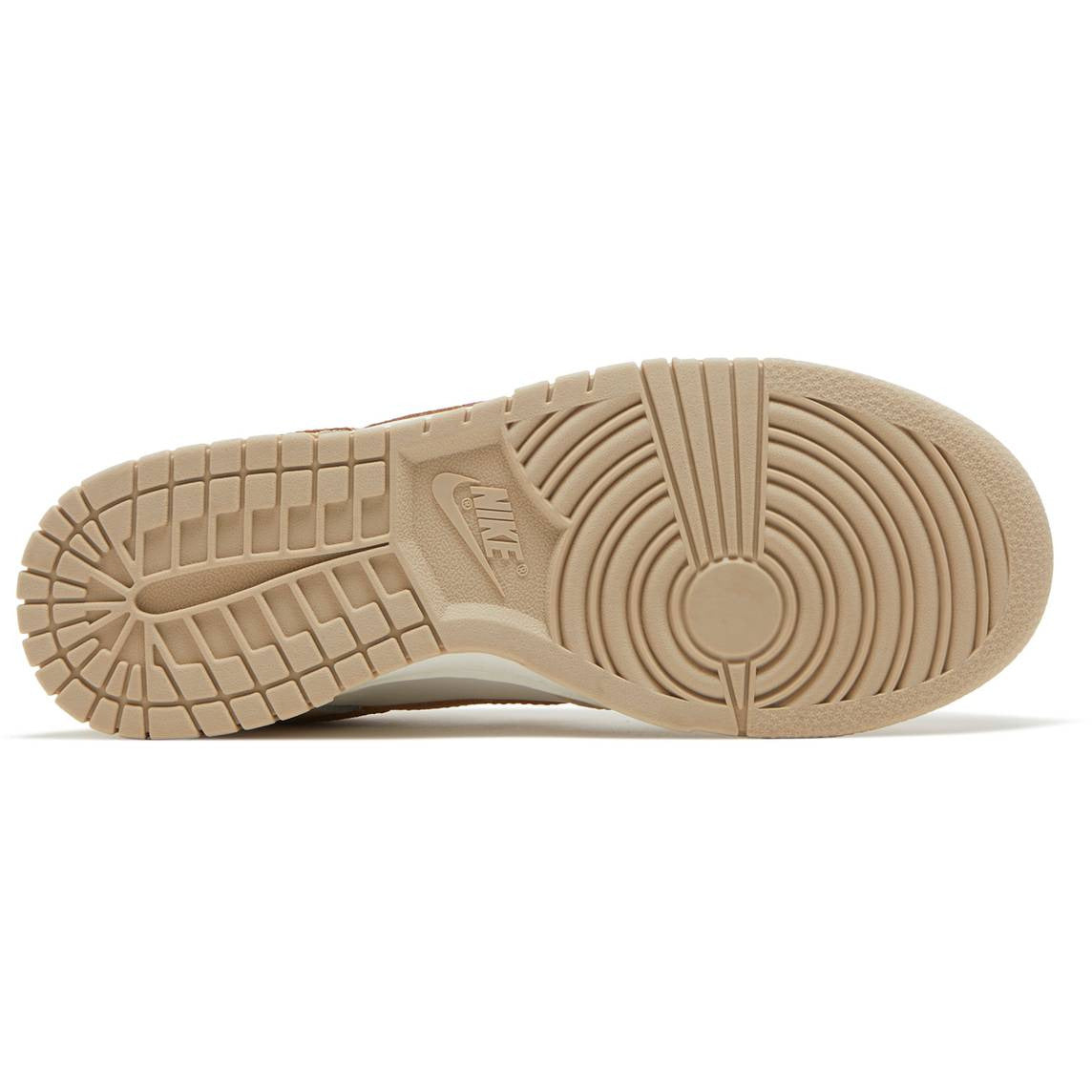 Dunk Low "Gold Swoosh" (Wmns) (2023) | MrSneaker