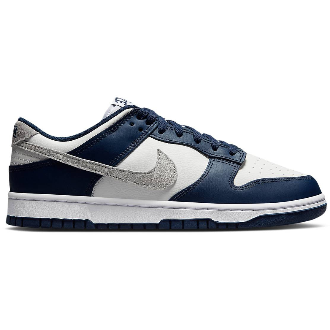 Dunk Low Midnight Navy Smoke Grey (2023) | MrSneaker