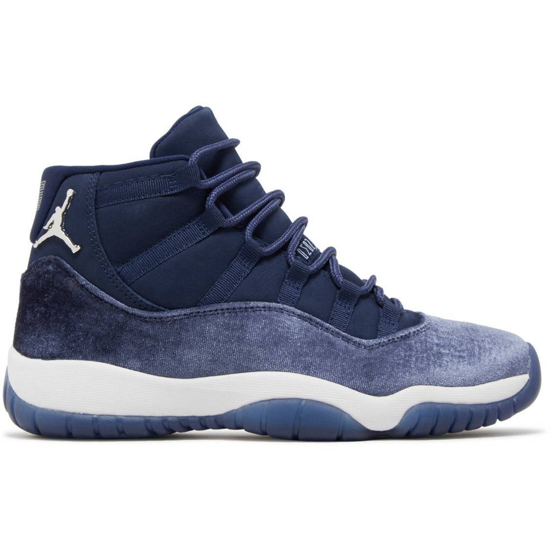 Air Jordan 11 Retro Premium "Midnight Navy Velvet" (Wmns) (2022) | MrSneaker