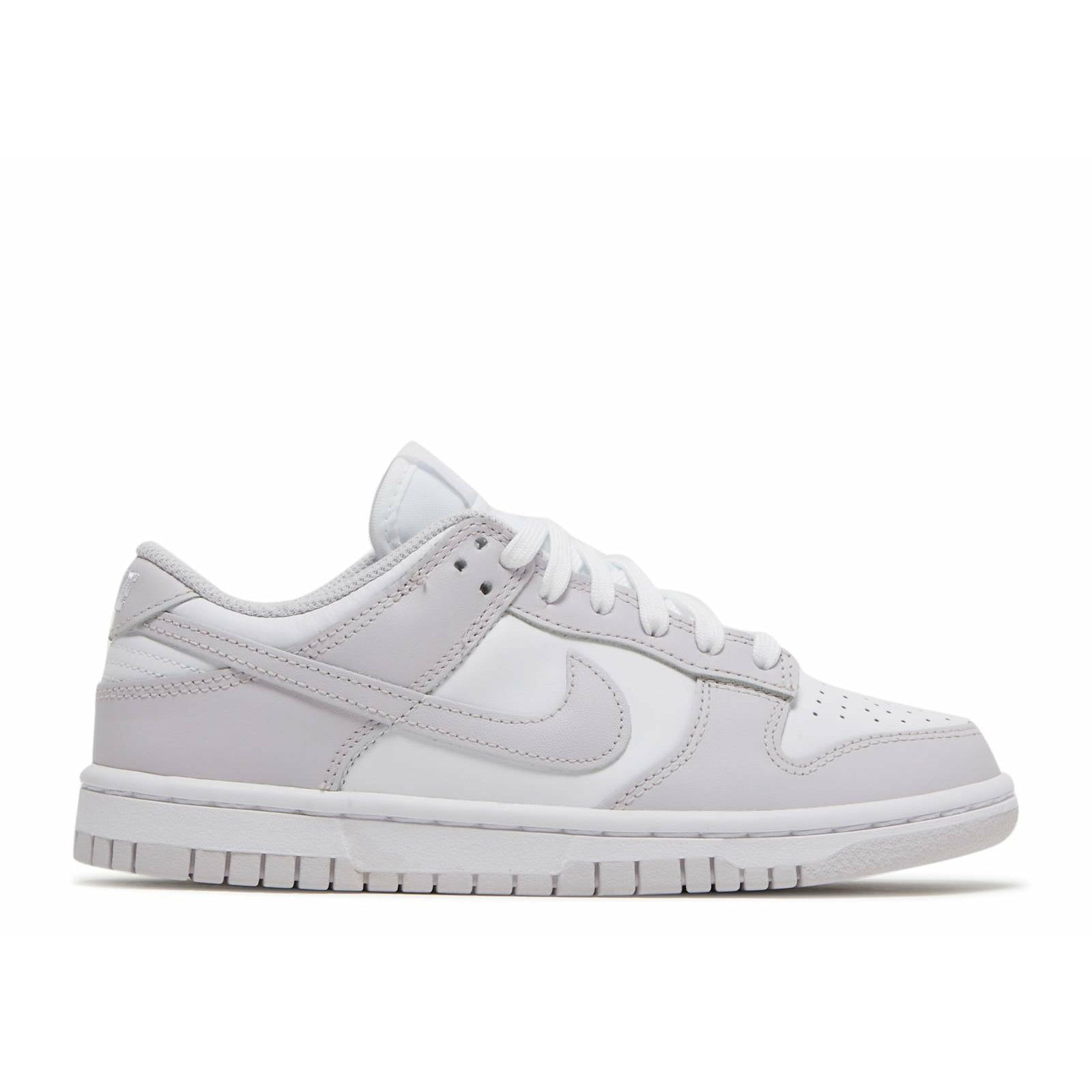 Dunk Low "Light Violet" (Wmns) (2022) | MrSneaker