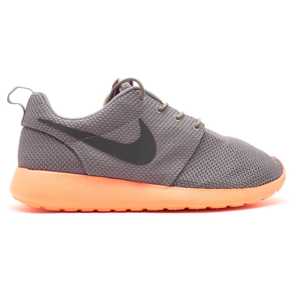 Roshe One "Soft Grey Crimson" | MrSneaker