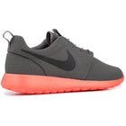 Roshe One "Soft Grey Crimson" | MrSneaker