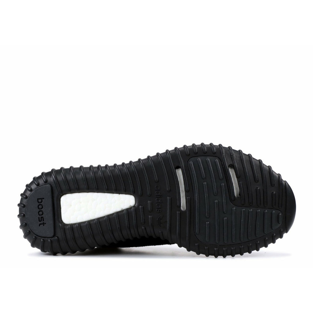 Adidas-Yeezy Boost 350 "Pirate Black" (2015)-Adidas Yeezy Boost 350 "Pirate Black" Sneakers
Product code: AQ2659 Colour: Pirate Black/Pirate Black-Pirate Black Year of release: 2015
| MrSneaker is Europe's number 1 exclusive sneaker store.-mrsneaker