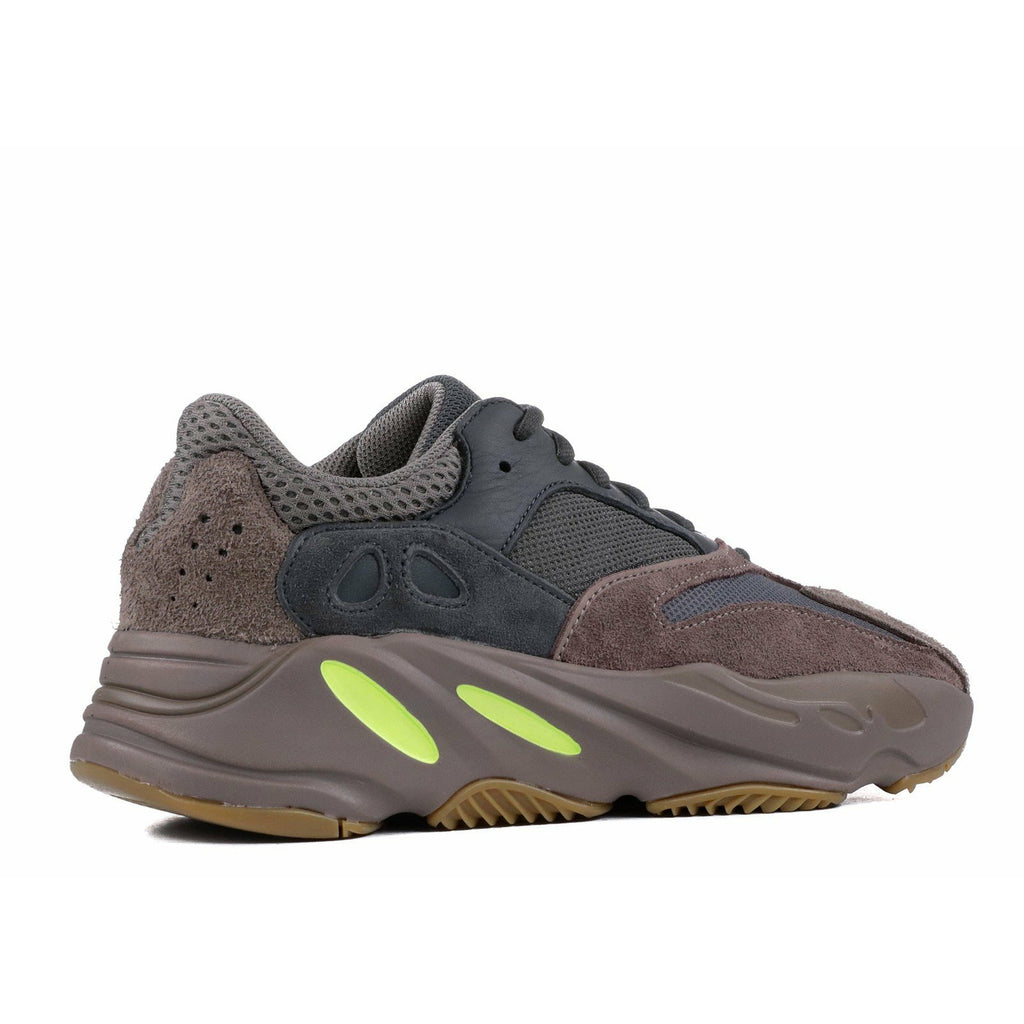 Adidas-Yeezy Boost 700 "Mauve"-Yeezy Boost 700 "Mauve" Sneakers
Product code: EE9614 Colour: Mauve/Mauve/Mauve Year of release: 2019
| MrSneaker is Europe's number 1 exclusive sneaker store.-mrsneaker