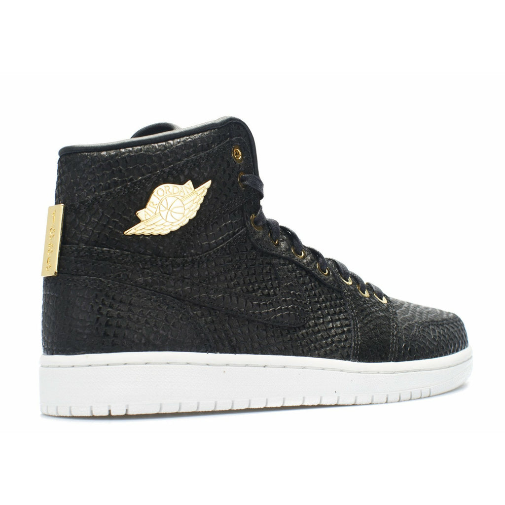 Air Jordan-Air Jordan 1 High "Pinnacle" Black-Air Jordan 1 High Pinnacle "Black" Sneakers
Product code: 705075-030 Colour: BLACK/METALLIC GOLD-WHITE Year of release: 2015 | MrSneaker is Europe's number 1 exclusive sneaker store.-mrsneaker